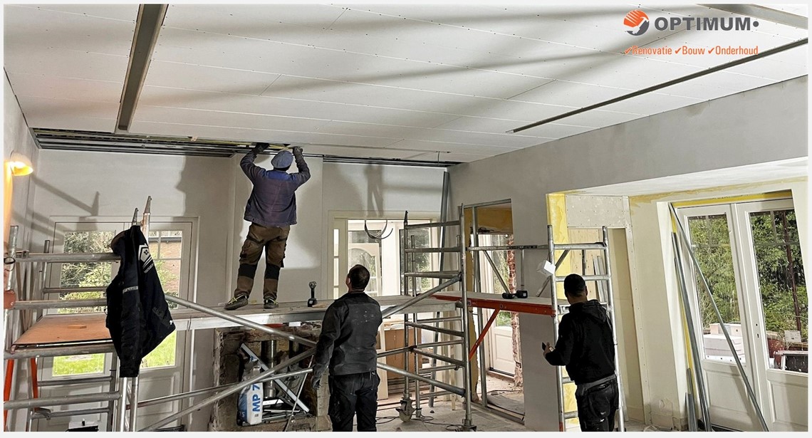Optimum Contractors Renovations - Craftsmanship on the work floor